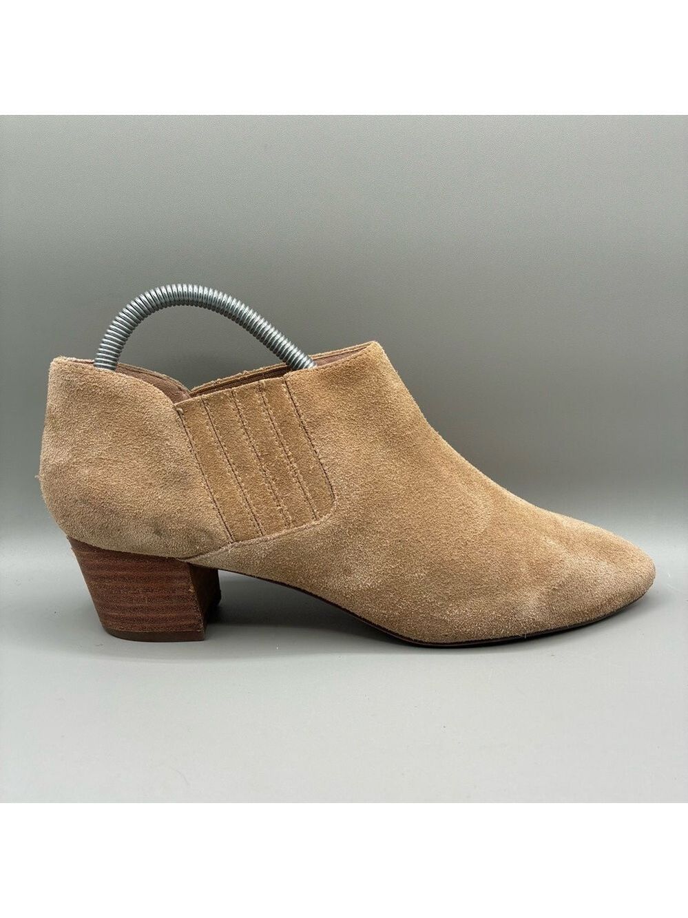 J.Crew Low Cut Suede Chelsea Boots Women’s 9 Beige Block Heel